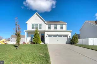 8 Eichmann Wy, Woodstown, NJ 08098 - Photo 1