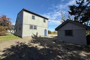 37 Beaver Ave, Pennsville, NJ 08070 - Photo 5