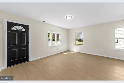 33 Pinewood Avenue, Carneys Point, NJ 08069 - Photo 3