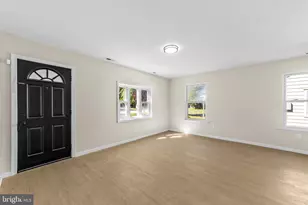 33 Pinewood Ave, Carneys Point, NJ 08069 - Photo 3