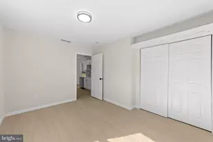 33 Pinewood Ave, Carneys Point, NJ 08069 - Photo 17