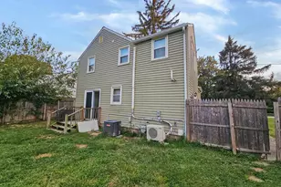 39 Maplewood Ave, Carneys Point, NJ 08069 - Photo 9