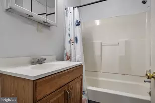 303 Pine St, Carneys Point, NJ 08069 - Photo 11