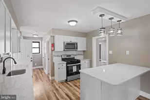 318 S Main St, Elmer, NJ 08318 - Photo 5