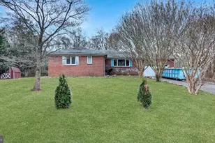 341 Jefferson St, Carneys Point, NJ 08069 - Photo 3