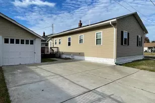 346 Coolidge Ave, Carneys Point, NJ 08069 - Photo 3