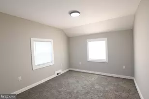 613 Hawks Bridge, Carneys Point, NJ 08069 - Photo 5