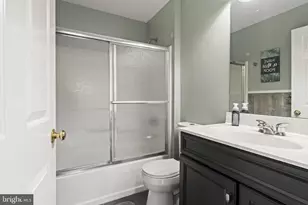 5 Panama Ct, Carneys Point, NJ 08069 - Photo 19