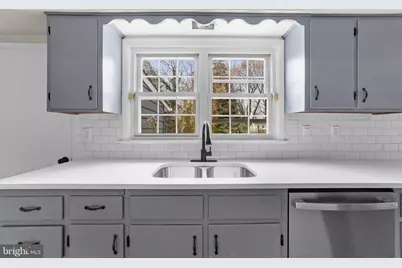 16 New Street, Hancocks Bridge, NJ 08038 - Photo 9