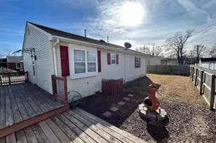 254 G St, Carneys Point, NJ 08069 - Photo 17
