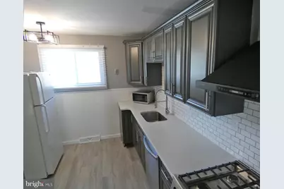 395 Hickory Avenue, Carneys Point, NJ 08069 - Photo 3