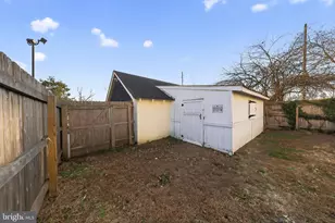 100 Grant St, Carneys Point, NJ 08069 - Photo 29