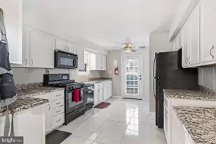 21 Vanburen St, Pennsville Township, NJ 08023 - Photo 15