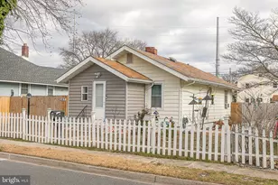 287 Jefferson St, Carneys Point, NJ 08069 - Photo 1