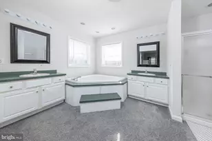 29 Three Bridge Rd, Monroeville, NJ 08343 - Photo 19