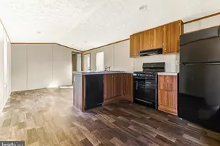 23 Briarwood Ln, Pittsgrove, NJ 08318 - Photo 3