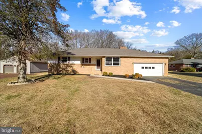 292 E Pittsfield Street, Pennsville, NJ 08070 - Photo 1