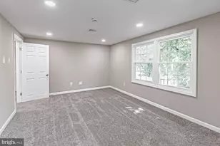 96 Riviera Dr, Pennsville Township, NJ 08070 - Photo 17