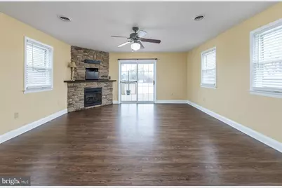 411 Ives Avenue, Carneys Point, NJ 08069 - Photo 7