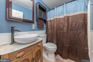 411 Ives Ave, Carneys Point, NJ 08069 - Photo 11