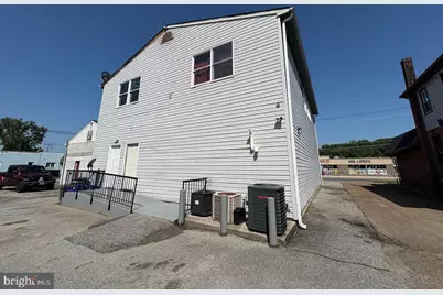 176 N Broadway, Pennsville Township, NJ 08070 - Photo 3