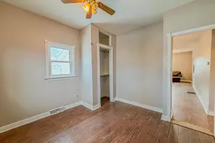 322 Green Ave, Carneys Point, NJ 08069 - Photo 5