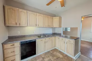 322 Green Ave, Carneys Point, NJ 08069 - Photo 7