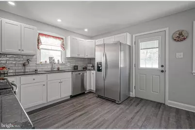 8 Riviera Drive, Pennsville, NJ 08070 - Photo 11