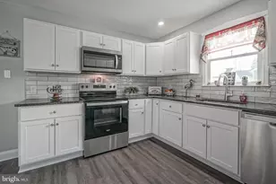 8 Riviera Dr, Pennsville Township, NJ 08070 - Photo 15