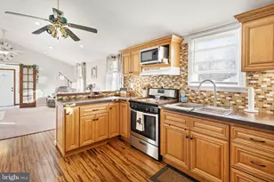 11 Amherst Dr, Pennsville, NJ 08070 - Photo 7