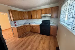323 Georgetown Rd, Carneys Point, NJ 08069 - Photo 5
