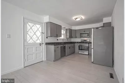 17 Maplewood Avenue, Carneys Point, NJ 08069 - Photo 9