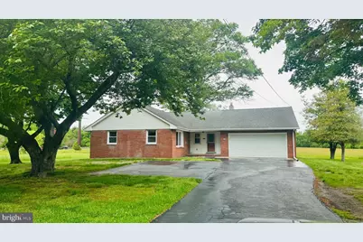 116 N Golfwood Avenue, Carneys Point, NJ 08069 - Photo 1