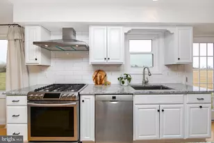 172 Featherbed Ln, Pilesgrove, NJ 08098 - Photo 3