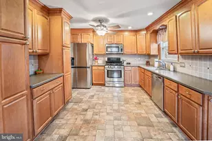 29 Nicholas Dr, Pennsville, NJ 08070 - Photo 3