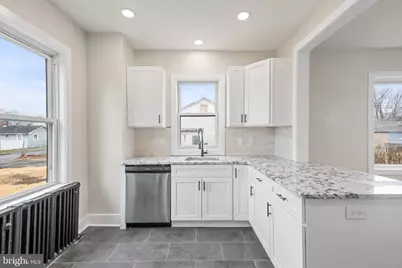 261 B Street, Carneys Point, NJ 08069 - Photo 5