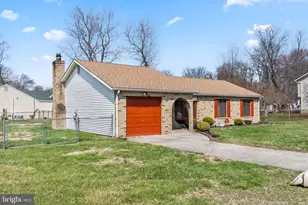 116 Lotus Ln, Carneys Point, NJ 08069 - Photo 3