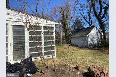 70 Locust Avenue, Pennsville Township, NJ 08070 - Photo 17