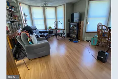 70 Locust Avenue, Pennsville Township, NJ 08070 - Photo 9