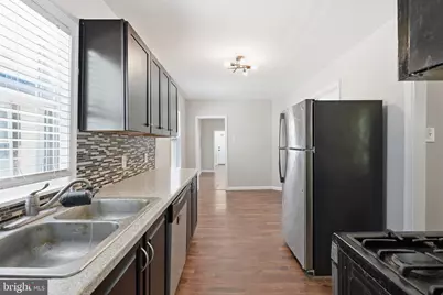 152 Cumberland Avenue, Penns Grove, NJ 08069 - Photo 1