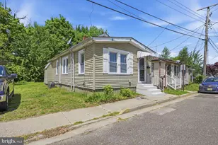 152 Cumberland Ave, Penns Grove, NJ 08069 - Photo 3