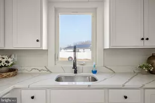 75 S Washington Dr, Pennsville Township, NJ 08070 - Photo 3