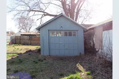 21 E Pittsfield Street, Pennsville Township, NJ 08070 - Photo 5