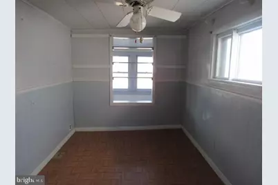 21 E Pittsfield Street, Pennsville Township, NJ 08070 - Photo 7