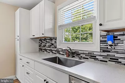 192 Kugler Avenue, Carneys Point, NJ 08069 - Photo 9