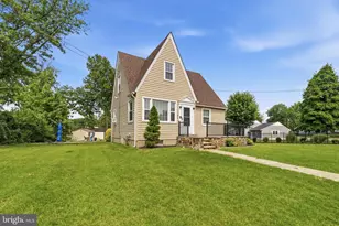 192 Kugler Ave, Carneys Point, NJ 08069 - Photo 1
