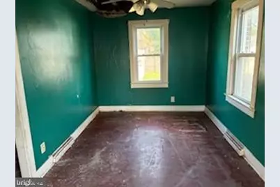 273 N Broad Street, Carneys Point, NJ 08069 - Photo 7