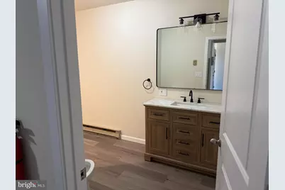 21 N Main Street #APT. E, Woodstown, NJ 08098 - Photo 5