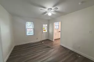 196 N Broadway, Pennsville Township, NJ 08070 - Photo 3