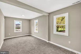105 E Del-A-Vue Ave, Carneys Point, NJ 08069 - Photo 13
